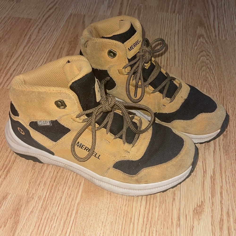 Merrell Boys Hiking Boots Sz 6.5